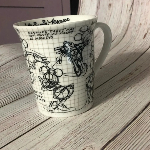 Disney Minnie Mouse sketch mug - Picture 5 of 7